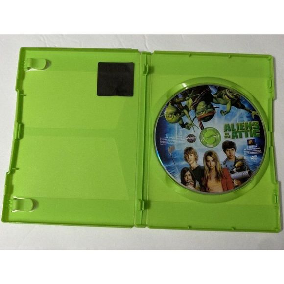 Aliens in the Attic DVD John Schultz(DIR) 2009 - Picture 8 of 9